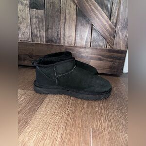 Women’s UGG Ankle Boots
